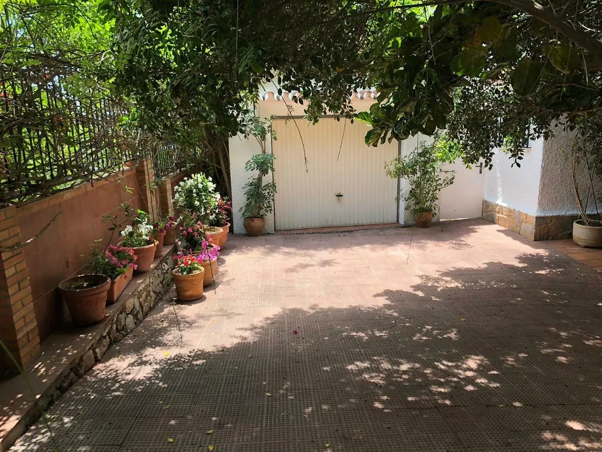 Дом отдыха Rentcostadelsol Villa Pinares-Малага Испания